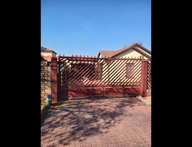 3 BEDROOM HOUSE FOR SALE IN DANVILLE